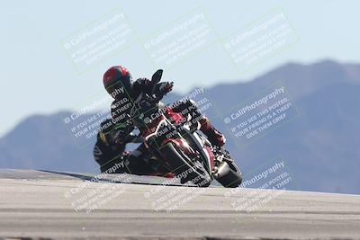 media/Oct-30-2025-Racers Edge (Thu) [[dabbdaf680]]/3-B Group/Session 4 Turn 9/